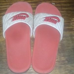 Nike slides